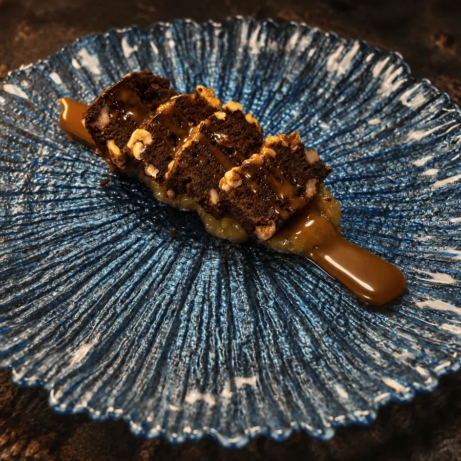 Brownie de caramelo y nueces con confitura