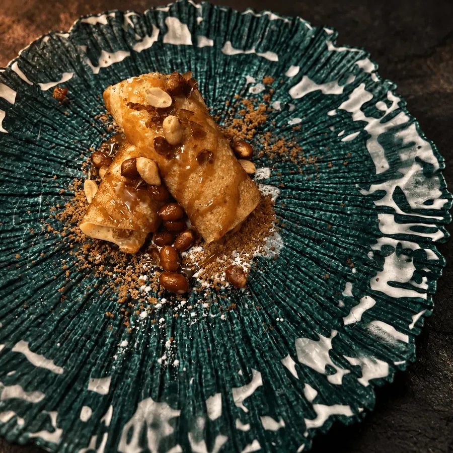 Panqueque de dulce de leche con praliné de cacahuete